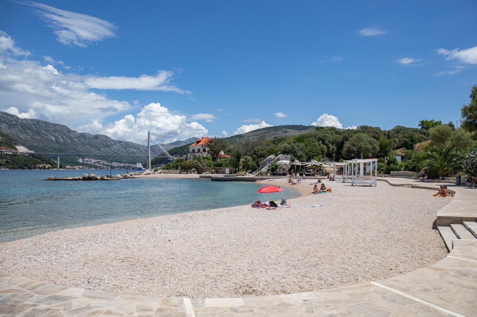 Nema jednodnevnih izleta na Jadran: Građani BiH u Hrvatsku mogu samo ako noće