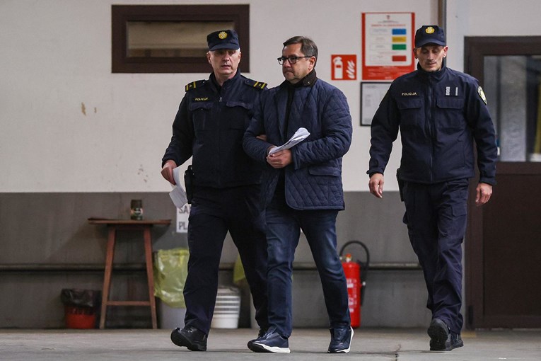 Andrija Mikulić izlazi na slobodu