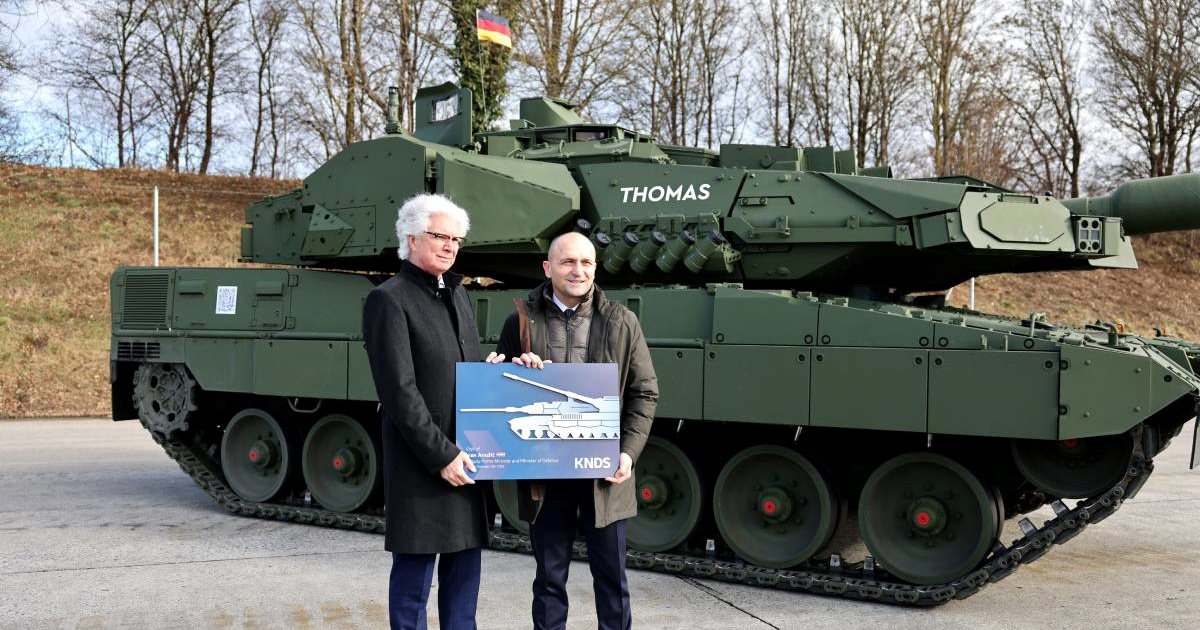 VIDEO I FOTO Ministru Anušiću u Münchenu predstavljeni tenkovi Leopard 2A8