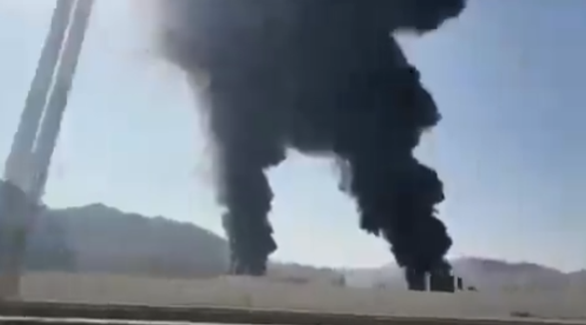 VIDEO Žestok napad Irana na Emirate, golem požar u ključnom naftnom skladištu