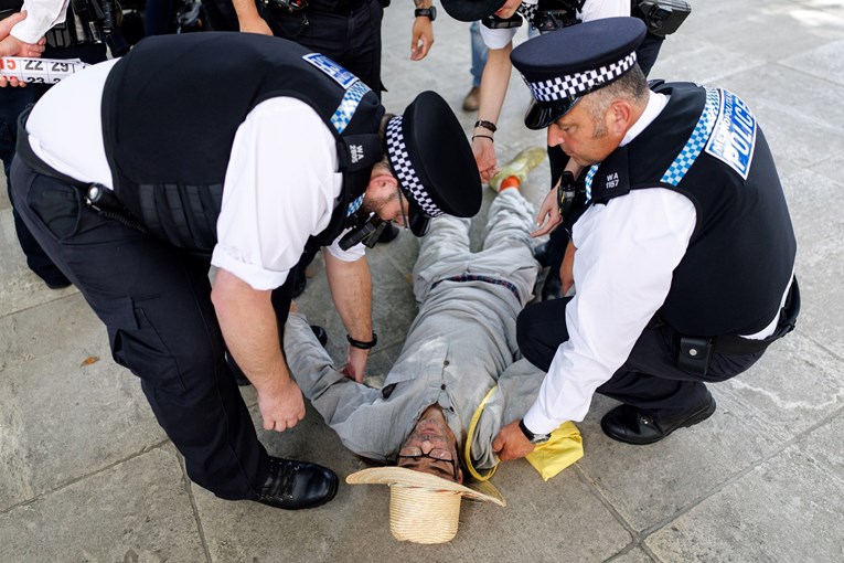 Britanska policija će sad češće navoditi nacionalnost osumnjičenih