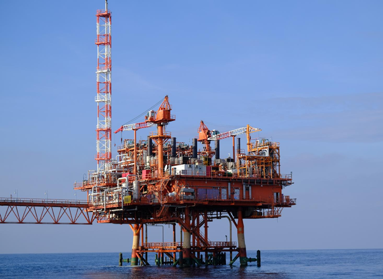 Promrzli Slovenci satima plutali Jadranom. Spas našli na platformi INA-e