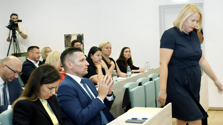 HDZ-ov gradonačelnik Siska traži institucije da provjere SDP-ovku: "Šokiran sam, sramota"