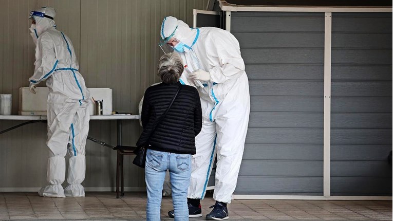 Stožer: 3319 novih, 38 posto testiranih je pozitivno, 22 mrtva