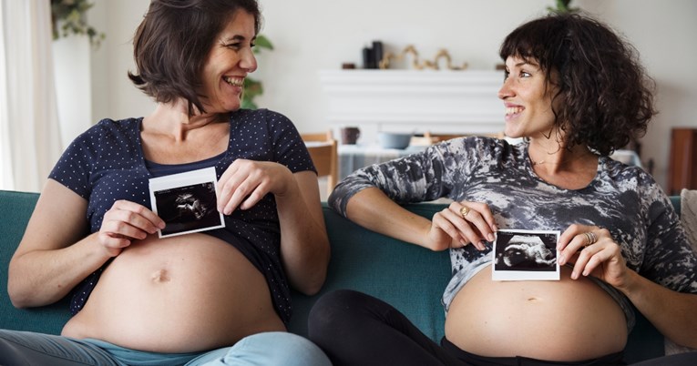 Znanost kaže da trudnoća može biti "zarazna" među prijateljicama