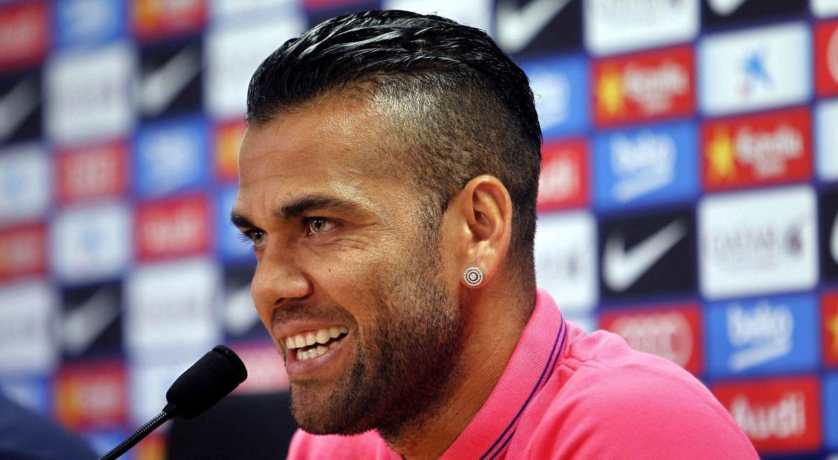 Dani Alves se vratio u Barcelonu