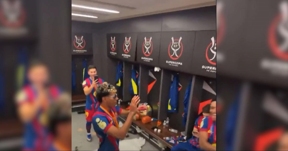 VIDEO Yamal je snimao slavlje u svlačionici. Onda je uhvatio Szczesnyja da puši