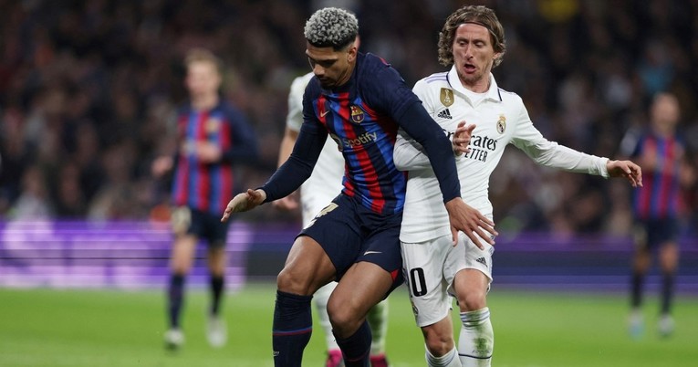 Marca: Modrić je u El Clasicu ponovno prkosio biologiji. Zasjenio je Kroosa