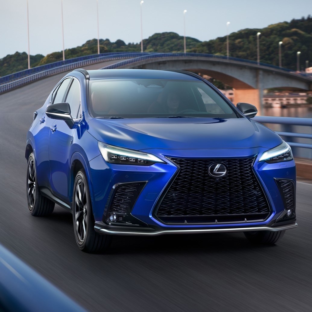 FOTO Predstavljen novi NX, prvi Lexus s plug-in hibridnim pogonom
