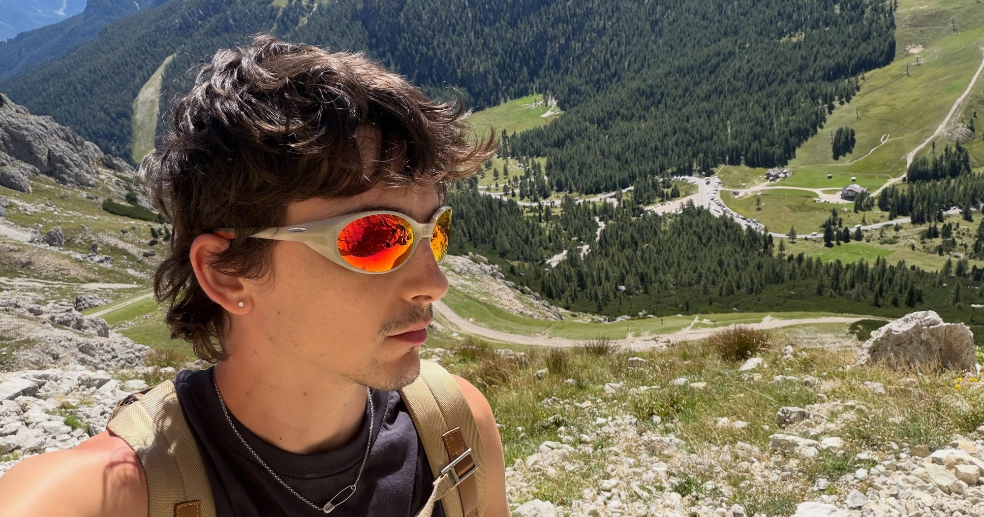Chalamet oduševio fanove "običnim" fotkama s planinarenja s tatom