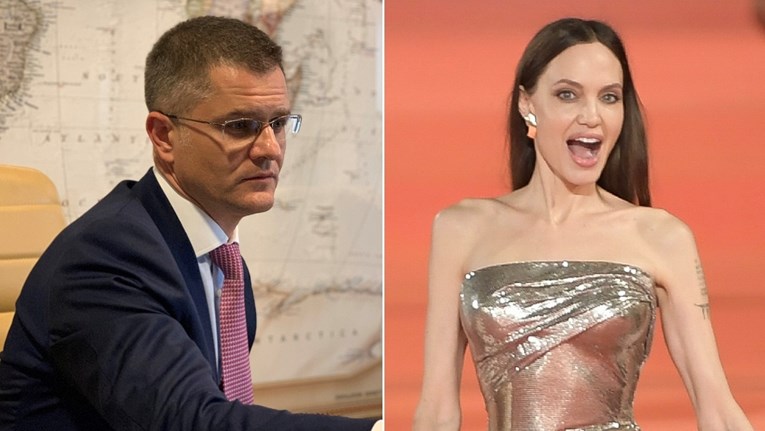 Vuka Jeremića sprdaju zbog slike koju je objavio: "U McDonald'su sjedi, ista Jolie"
