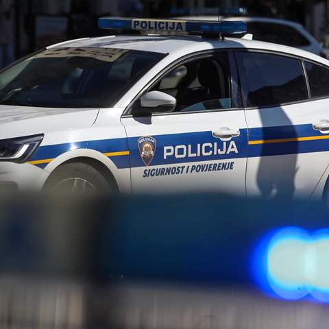 Policajac u Daruvaru službenim autom skrivio nesreću