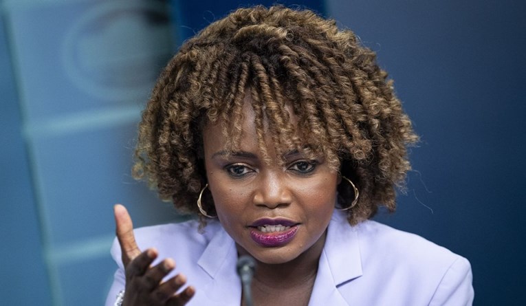 Bivša Bidenova glasnogovornica kaže da su ga demokrati natjerali da se povuče