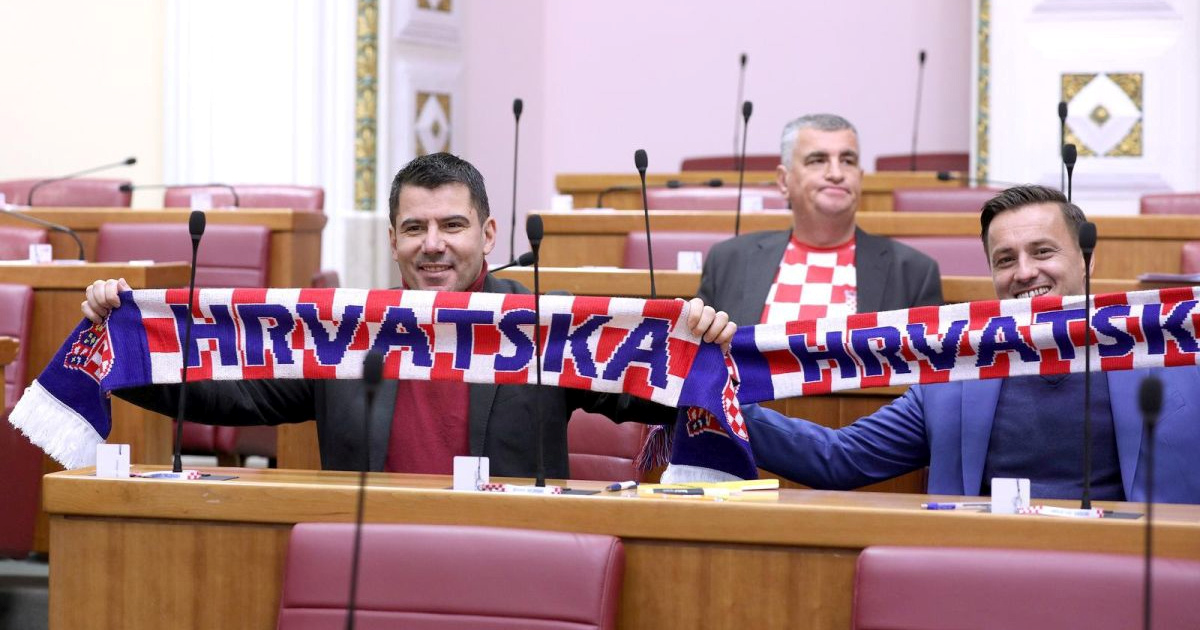 Grmoja: Kako je Senf ukrao doček