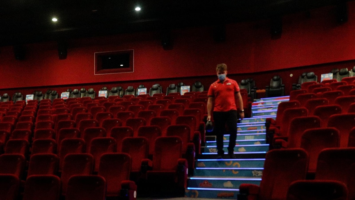Je li sigurno ići u kino?