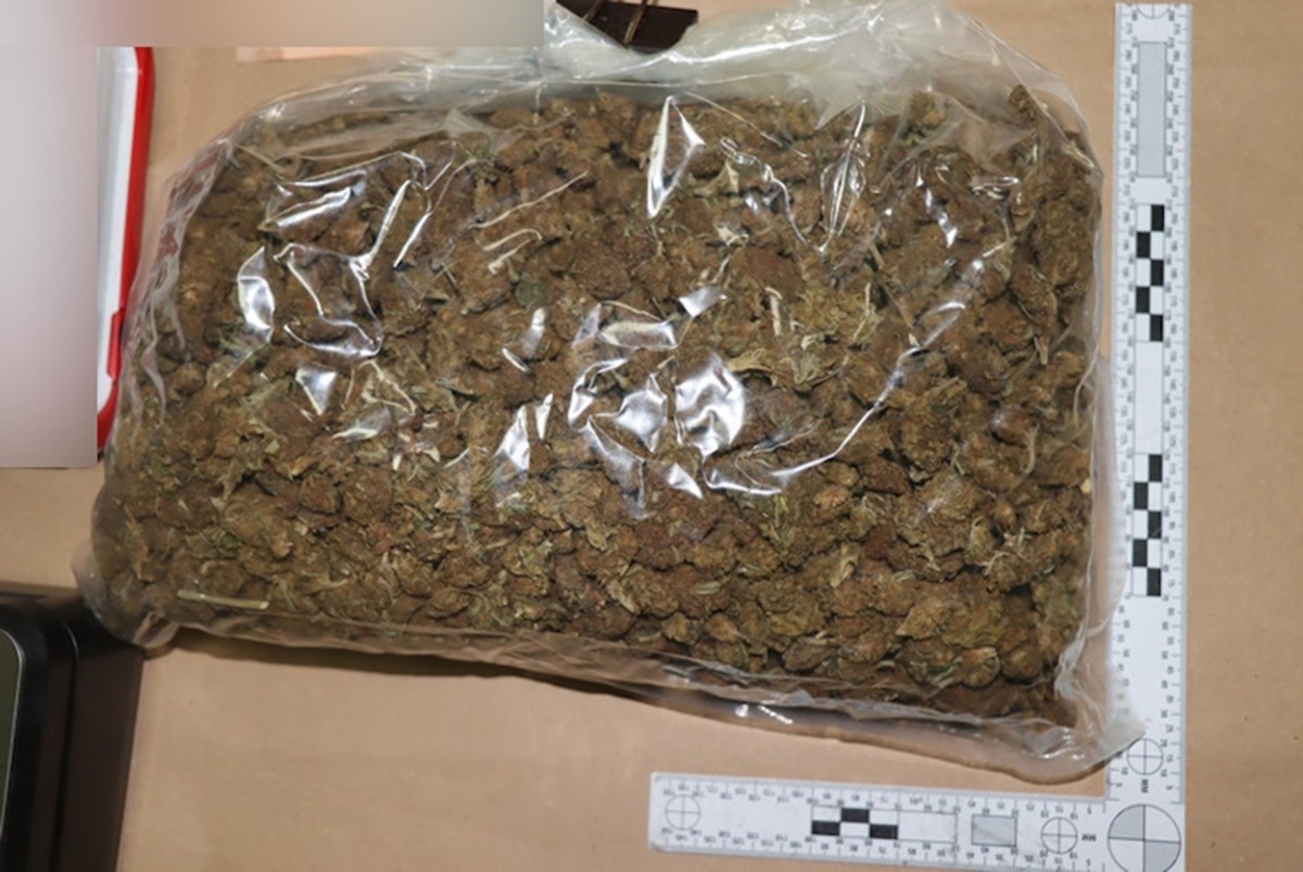 U stanu muškarca u Zagrebu policija pronašla više od dva kilograma marihuane