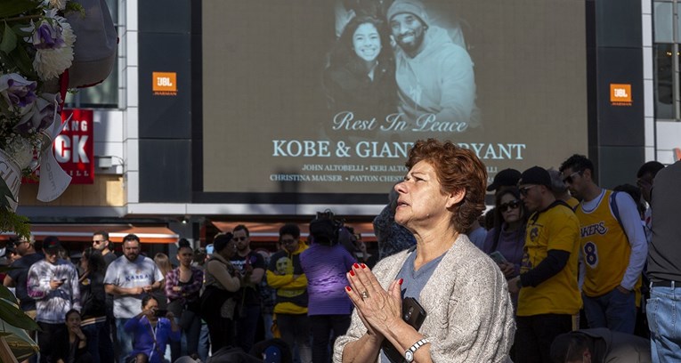 Lešinarenje na Kobeovoj smrti: Ulaznice za L.A. derbi otišle s 84 na 1200 dolara