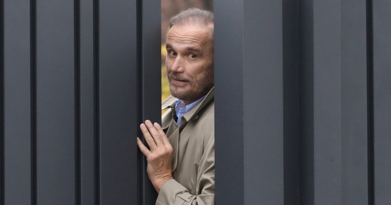 Nobilo potvrdio da ga je Milošević angažirao za branitelja