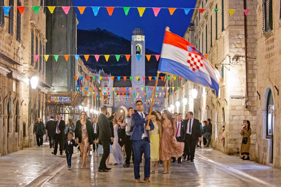 Devet zastarjelih pravila na vjenčanjima. Koje vas najviše živcira?