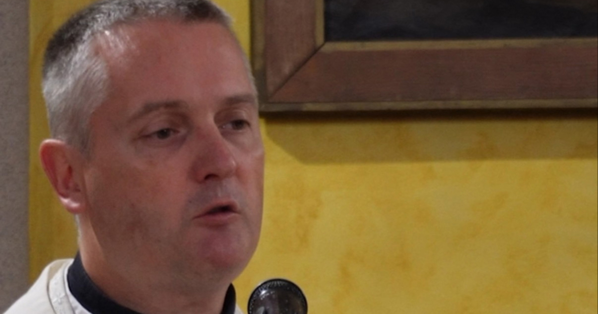 Slavonski svećenik mladim parovima: "Živite samostalno, bježite od roditelja"
