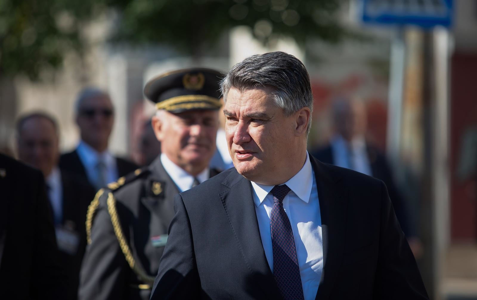 Milanović pozvao ljude da u slučaju požara misle na sebe