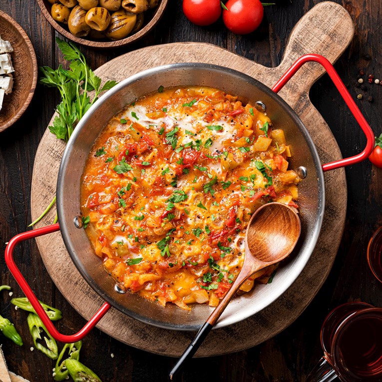 Znate li za ovo zasitno jelo? Turski je specijalitet, a jede se direktno iz tave