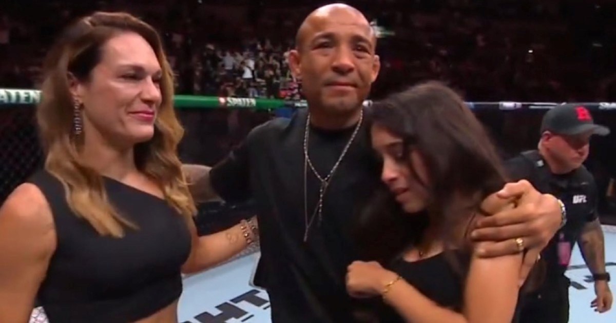 Legendarni borac u suzama objavio kraj karijere pred domaćom publikom