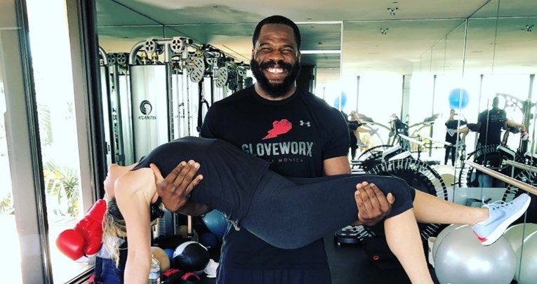 Trener Jennifer Aniston glumici poželio dobrodošlicu na Instagram fotkom s boksa