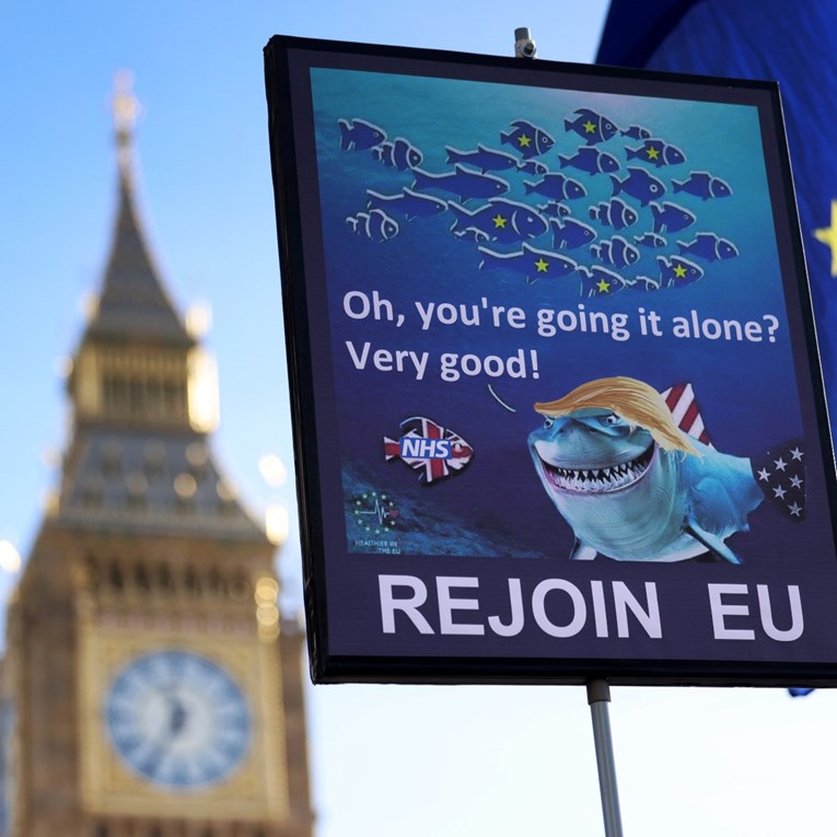 Njemačka pozvala Britaniju da se opet pridruži carinskoj uniji EU