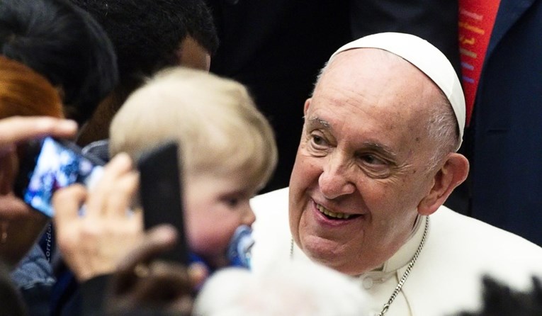 Papa proširio važnu uredbu o zlostavljanju u Crkvi. Evo što se mijenja