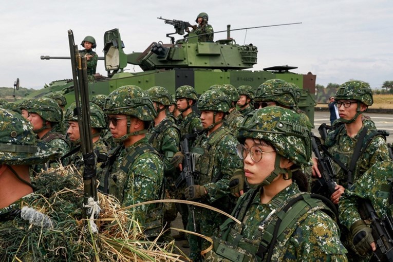 Američki diplomat: Kina se treba odreći prijetnji ili vojnog pritiska na Tajvan