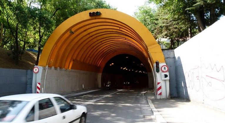 Zatvoren tunel u Splitu, za vrijeme dočeka nogometaša došlo do pucnjave