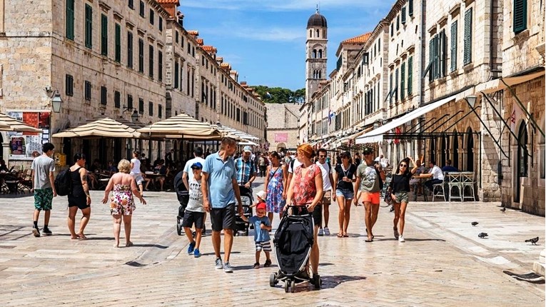 U Hrvatskoj je trenutno 815.000 turista, šef HTZ-a: Možemo biti zadovoljni sezonom