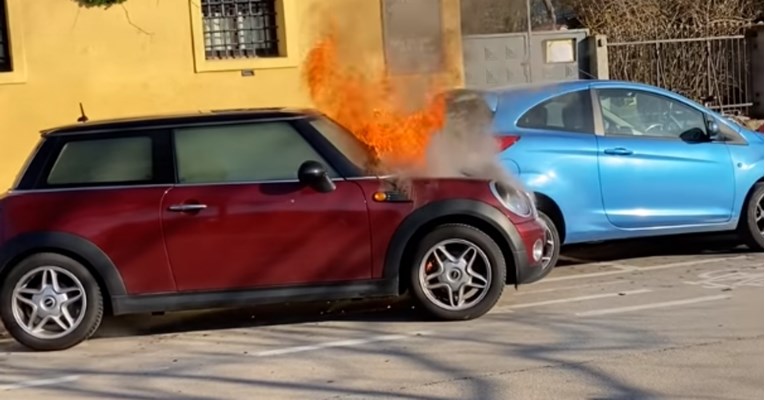 VIDEO U Ljubljani gorio auto, a onda je sam krenuo u vožnju
