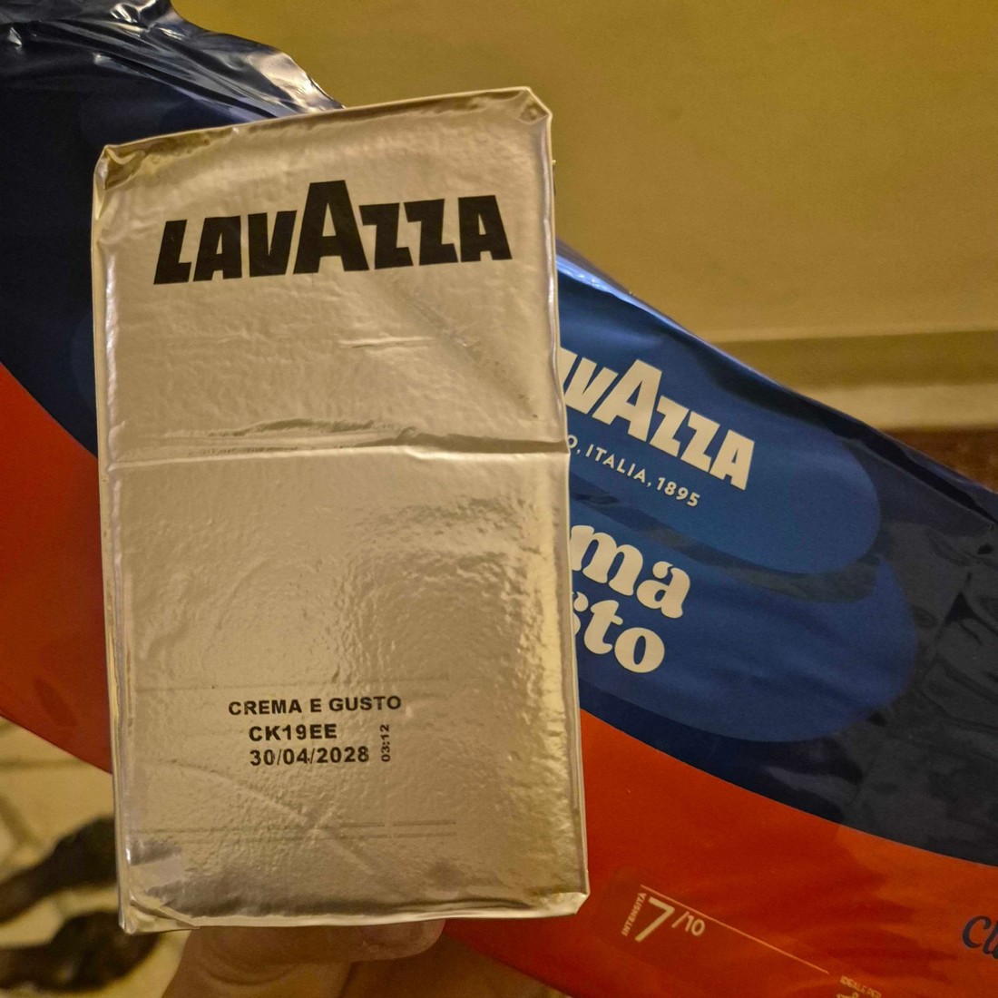 Cijena kilograma Lavazze u Coopu u Trstu nas je potaknula da usporedimo s Hrvatskom