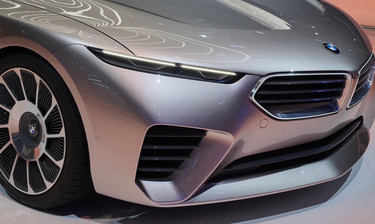 BMW je birao između novog M1 i XM modela. Donio je kriminalno lošu odluku