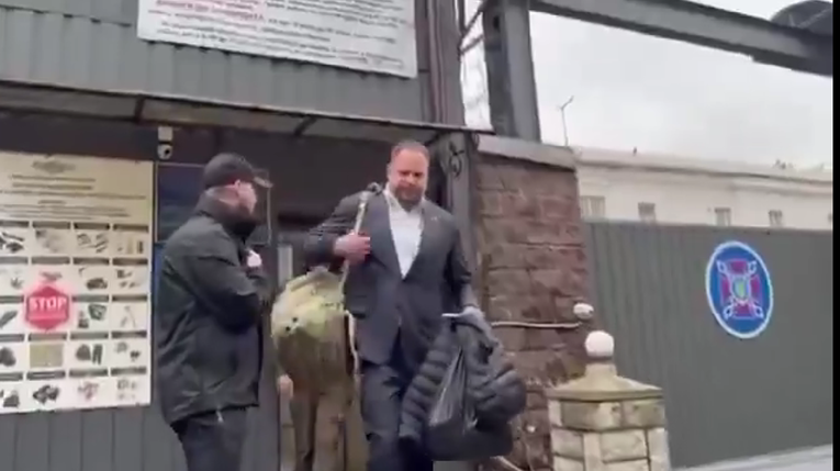 Uplaćena jamčevina bivšem šefu ureda Zelenskog. Ne smije napustiti Kijev bez dozvole