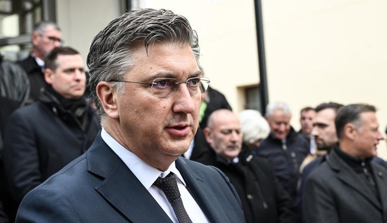 Plenković čestitao Božić: Svima nam treba snage