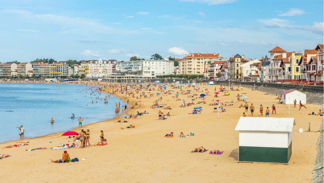 Francuzi uvode kazne za alkohol na plažama, evo koliko ćete platiti ako vas uhvate