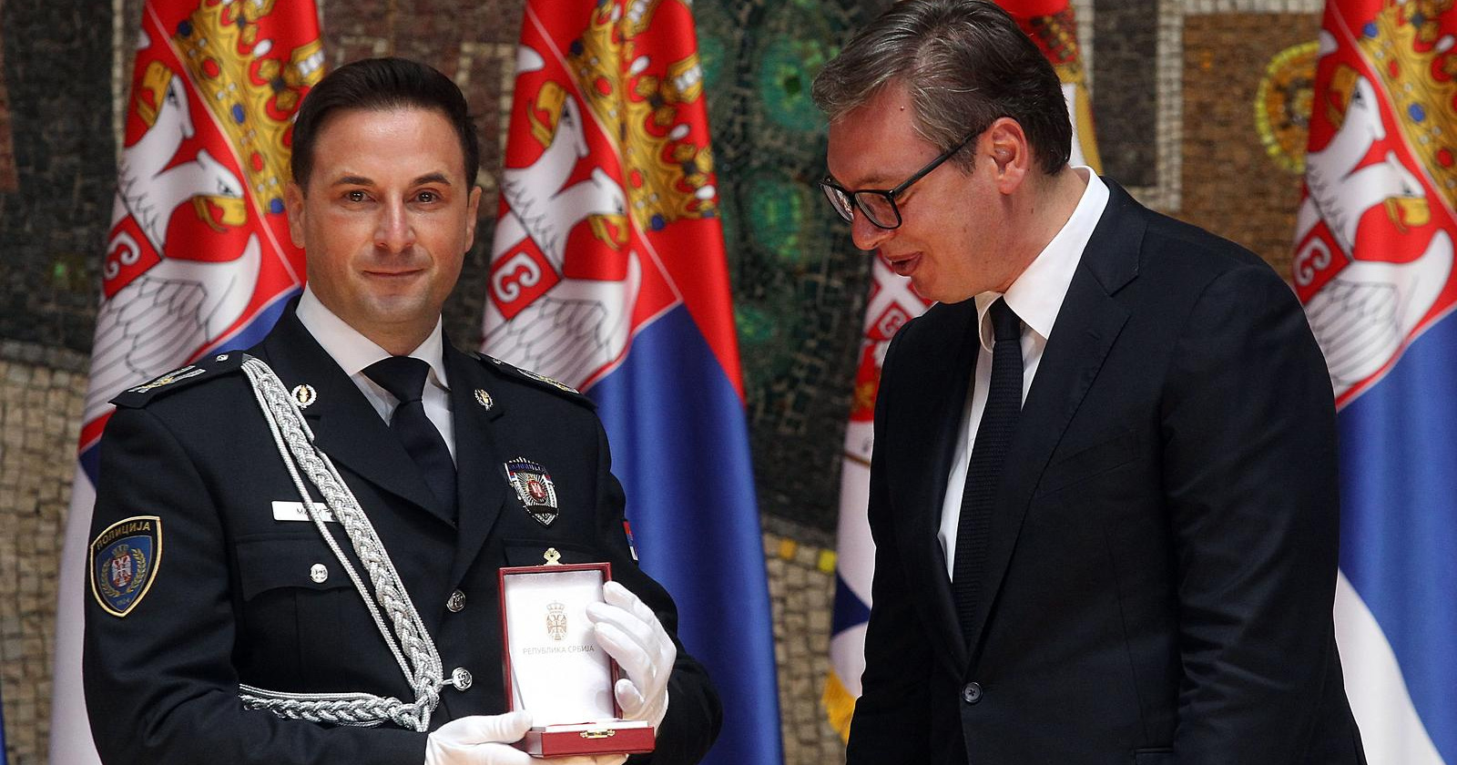 Ogroman skandal trese Srbiju, uhićen šef policije, a Vučić daje bizarne izjave