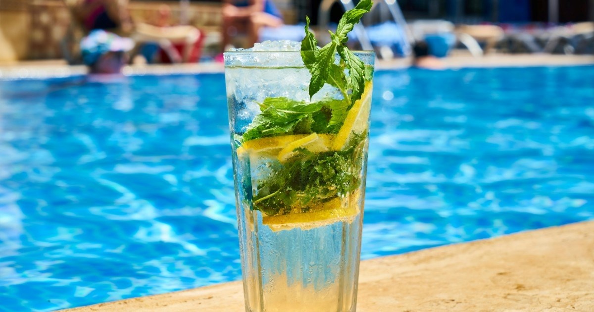 Najbolje voće koje možete dodati u vodu za pojačano osvježenje tijekom vrućih dana