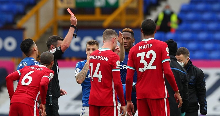 Liverpool se žali Premiershipu: Zašto Everton nije dobio crveni karton?