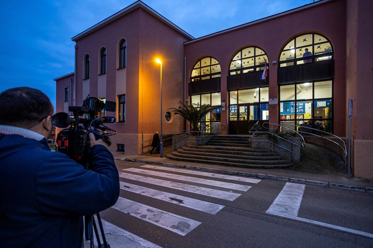 U Pulskoj školi bojkot nastave zbog učenika koji je napadao kolege i učiteljicu