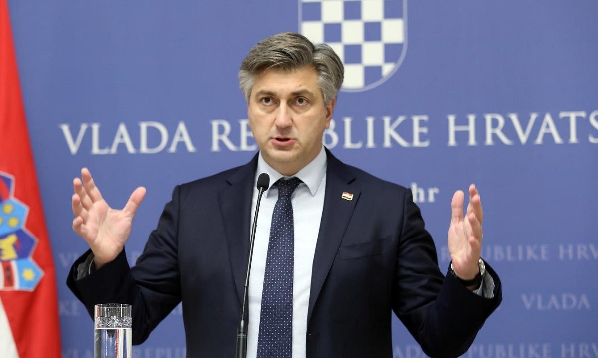 Plenković o biskupima na ratnim brodovima: Ništa sporno, nije mornarica propala