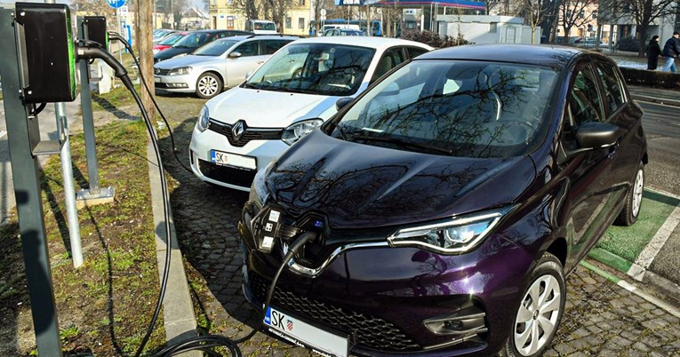 Koliko je hrvatskih građana spremno za kupnju električnog automobila?