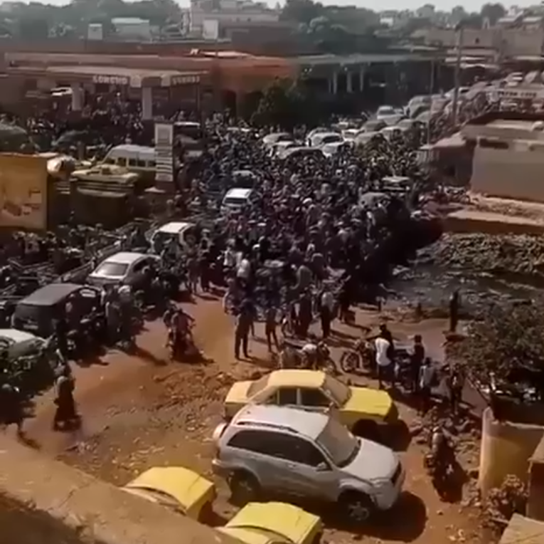 Amerika svojim građanima: Odmah napustite Mali