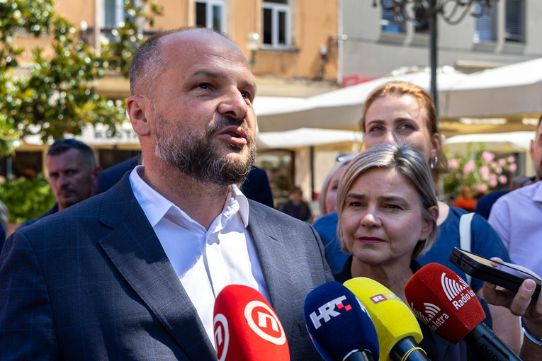 Nova anketa: HDZ zaustavio pad, razlika između SDP-a i Možemo sve manja