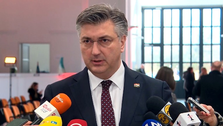 Plenković: Mene love već šest godina pa ništa, neće ni sada