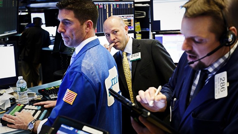 Na Wall Streetu zavladao oprez. Neke kompanije podbacile, ali dionica Tesle skočila