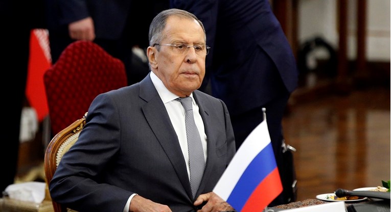 Lavrov dobio dozvolu da sleti u Skoplje. Kaže da sad sve ovisi o Bugarima
